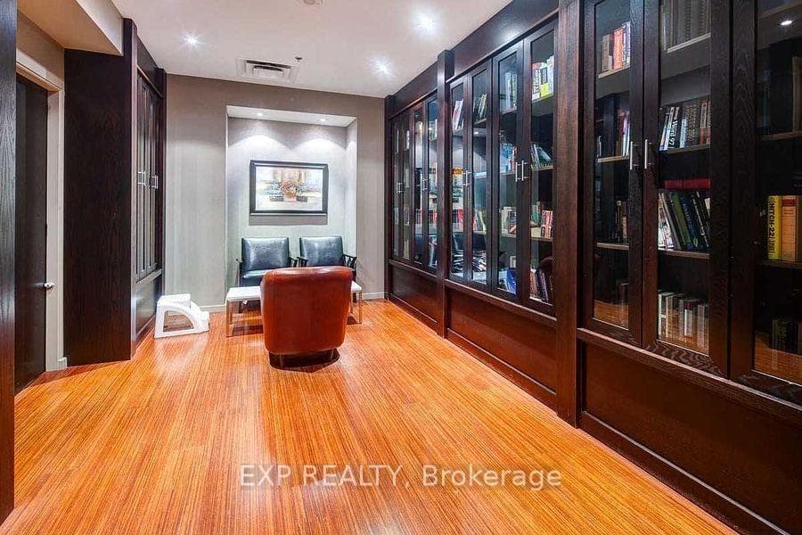 18 Spring Garden Avenue Unit 2110 photo 20