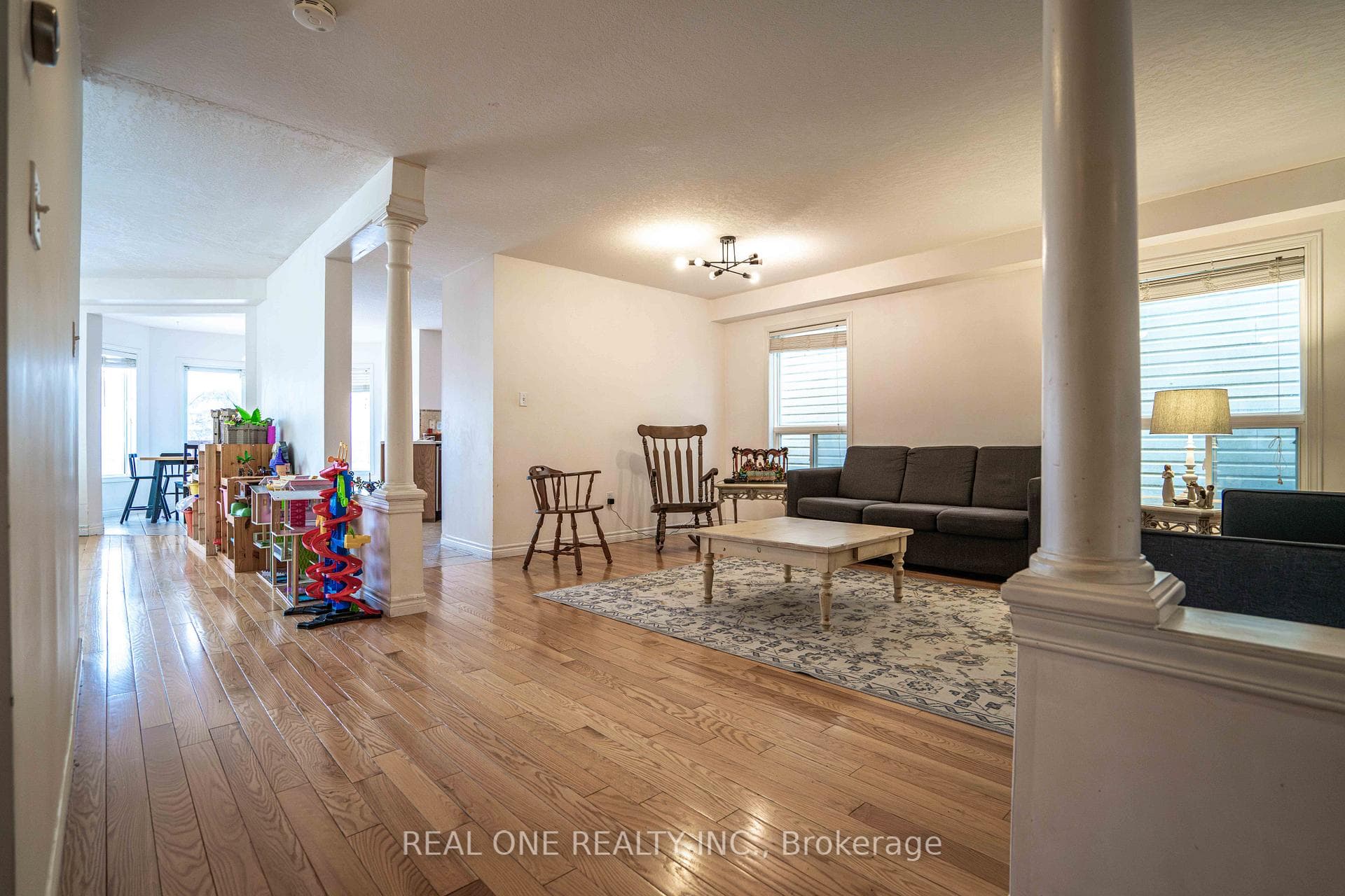 744 Brandenburg Boulevard photo 6