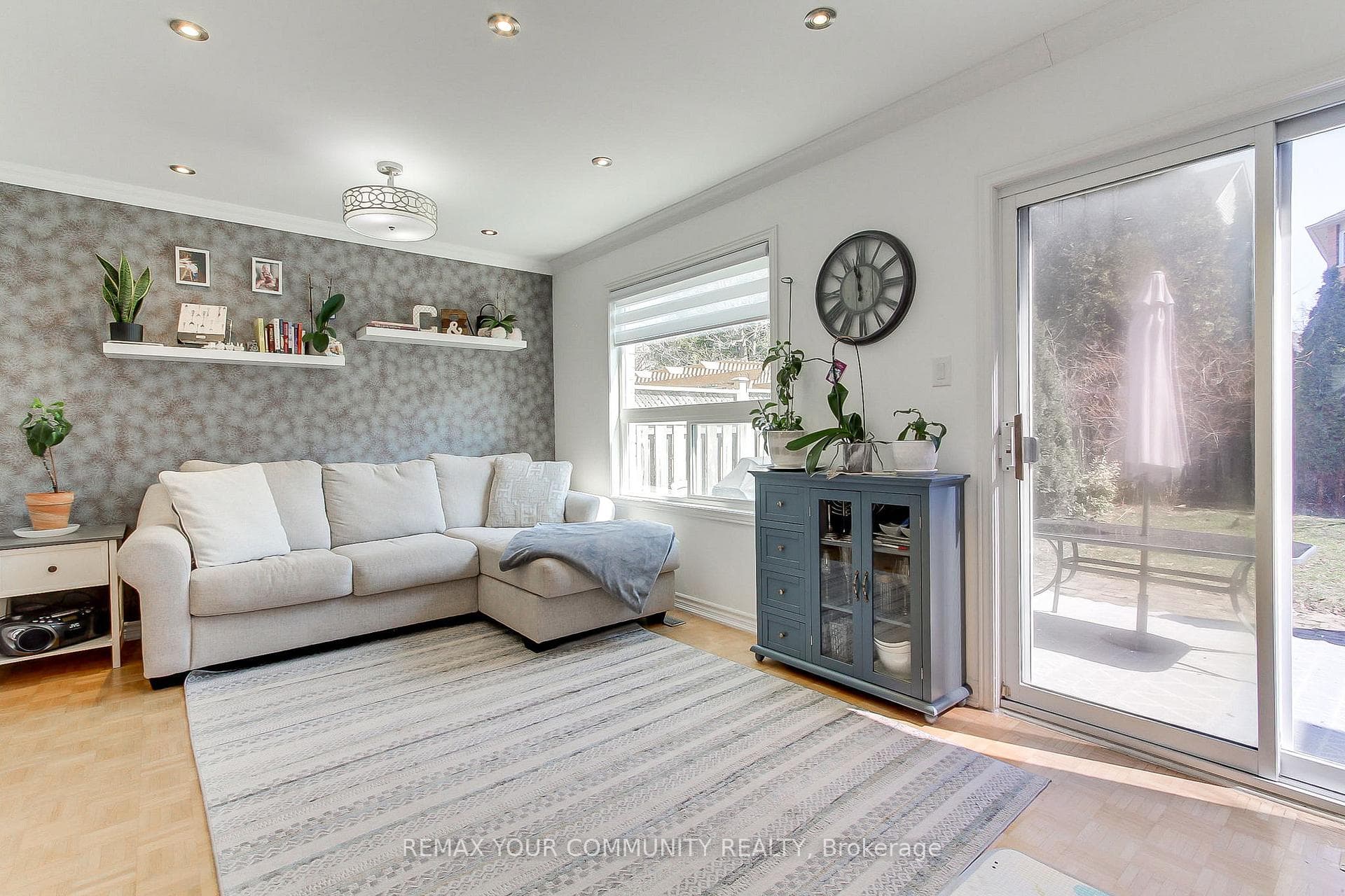 45 Harmony Road photo 8