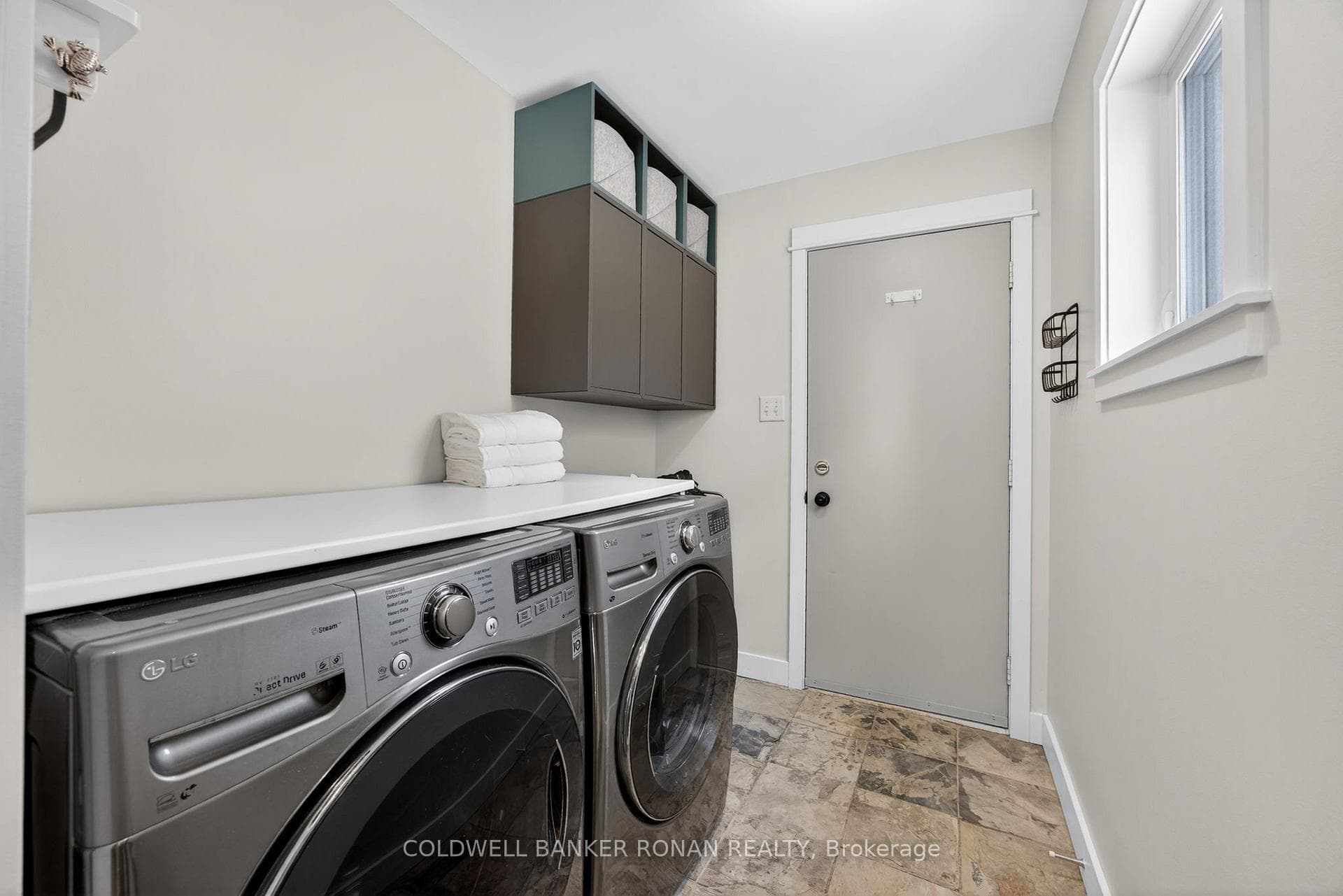 13 Bluegrass Drive photo 18