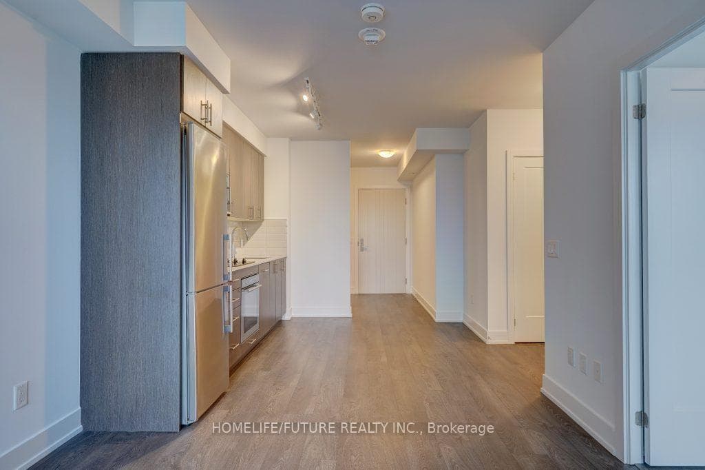 2550 Simcoe Street Unit 1912 photo 17