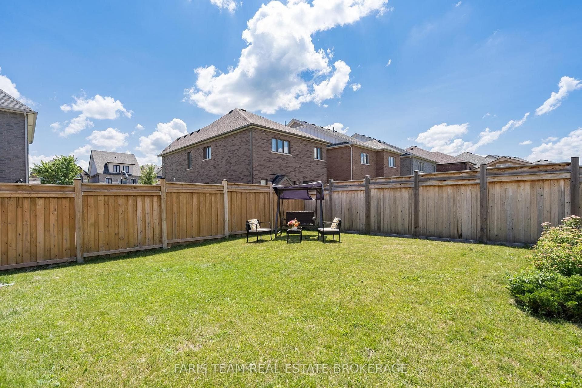 236 Eighth Avenue photo 43