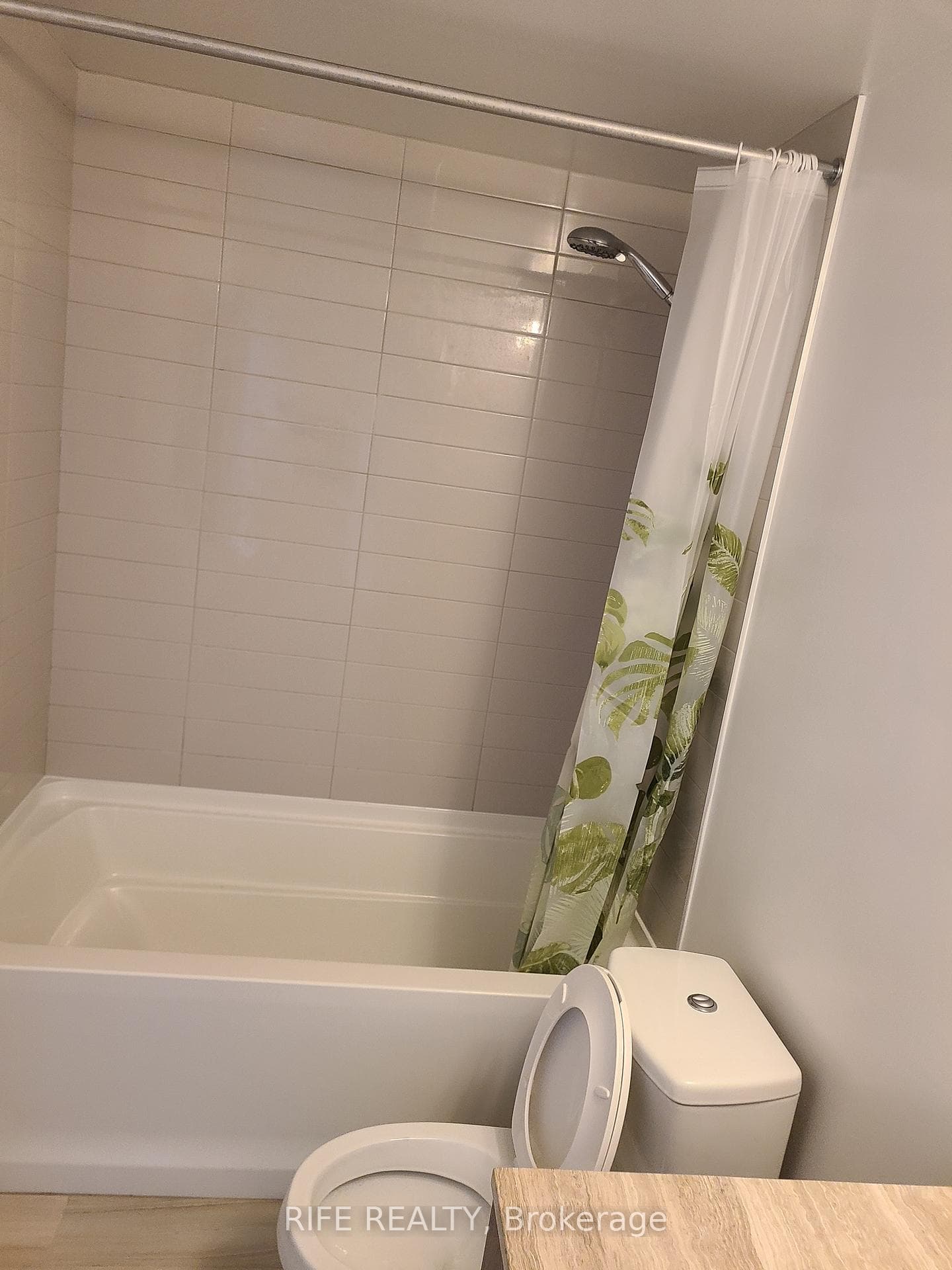 11 Wellesley Street Unit 2813 photo 10