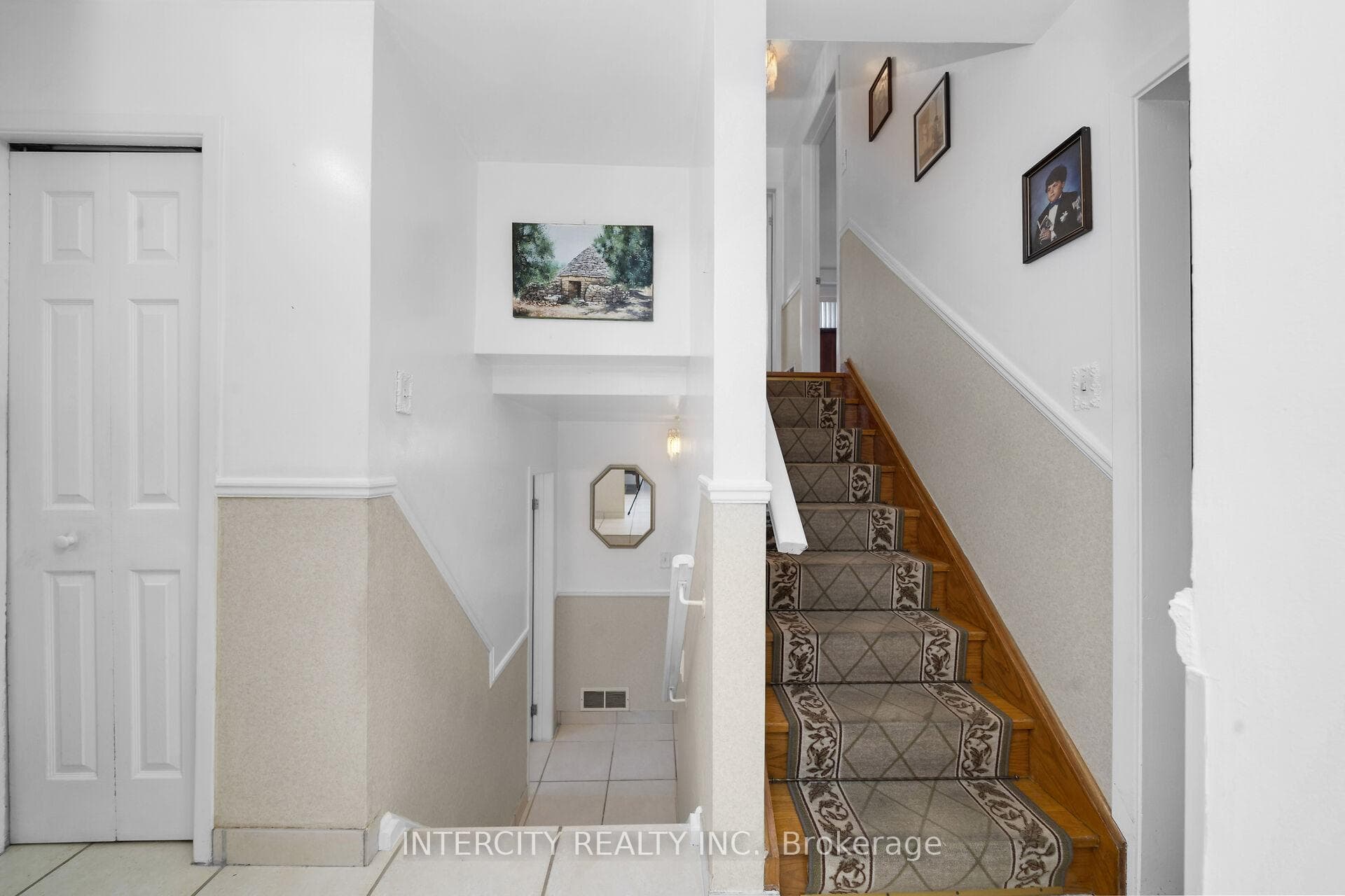 7279 Vernor Drive photo 15