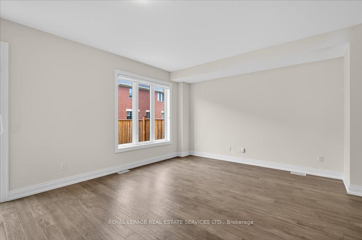 43 Kenesky Drive photo 16