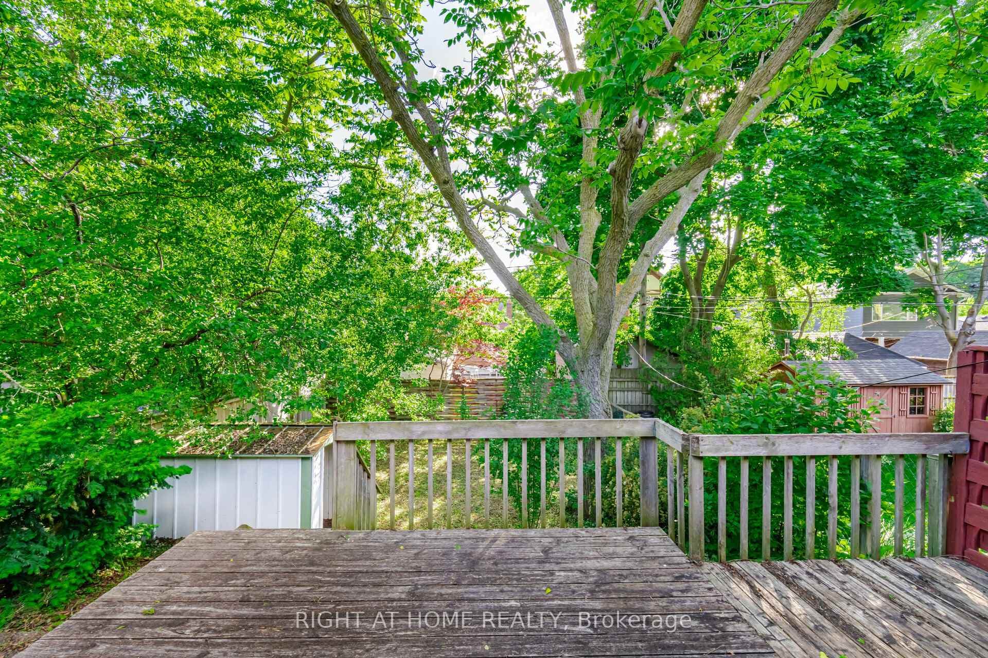 24 Manderley Drive photo 13