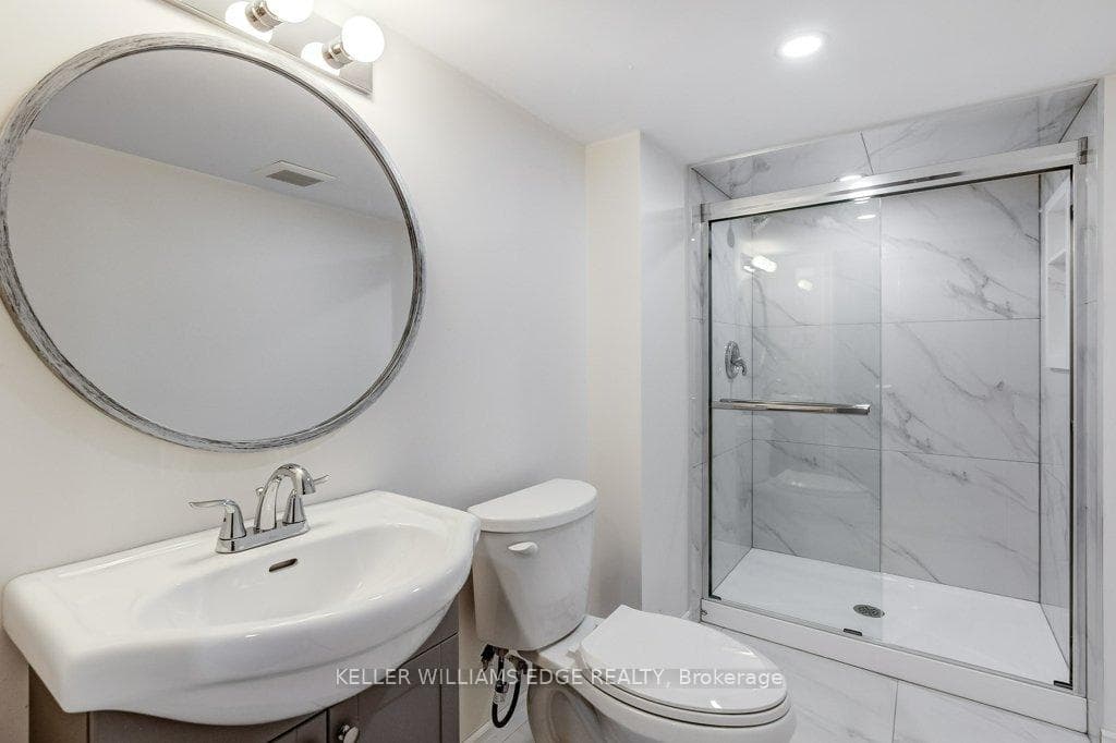 202 Erindale Avenue photo 33