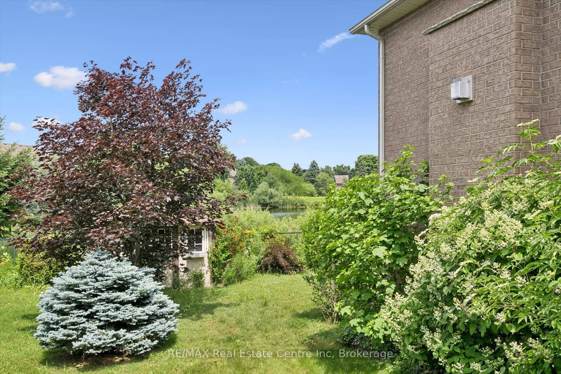 164 MacLennan Street photo 41