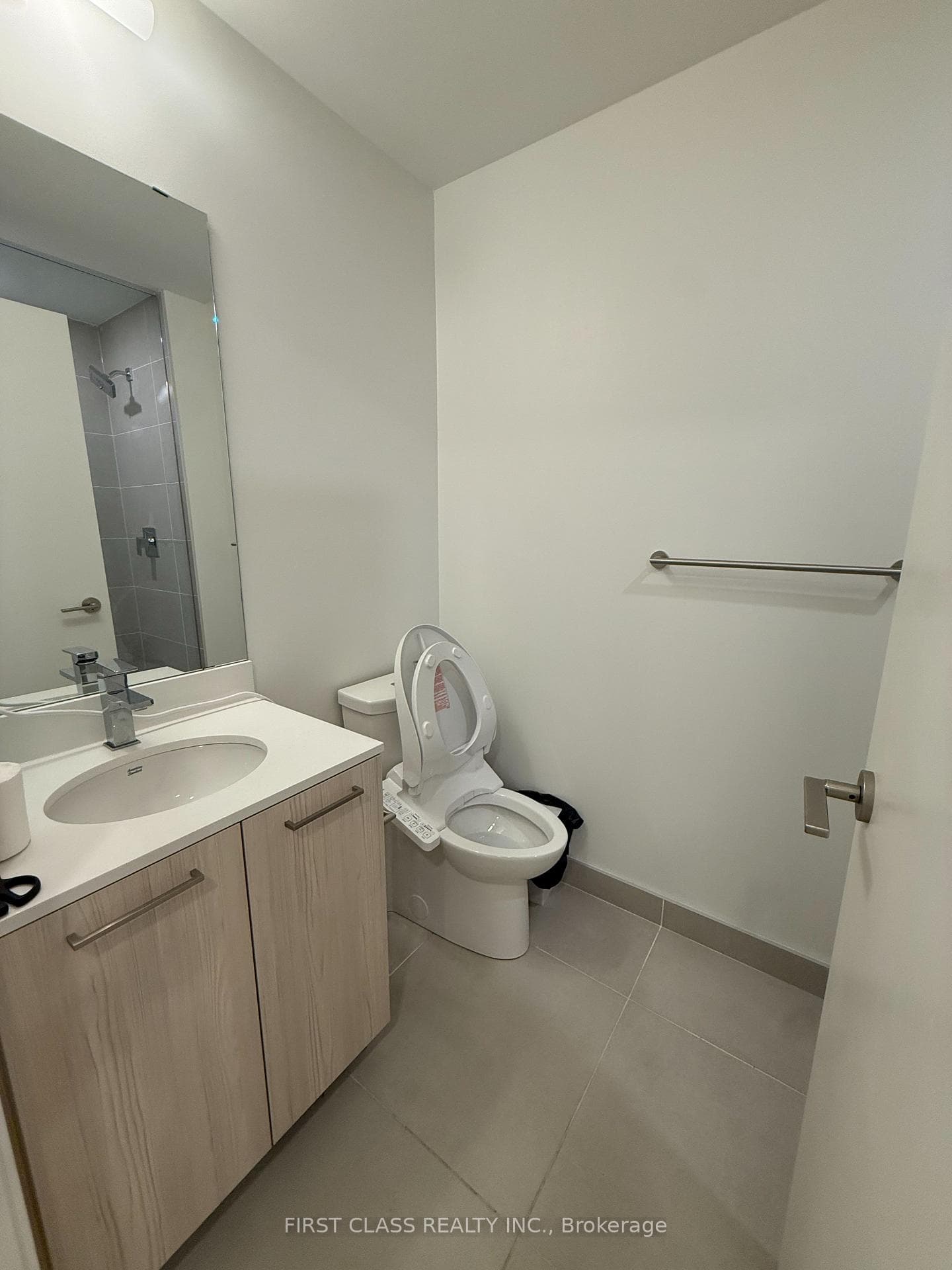 65 Mutual Street Unit 2804 photo 9