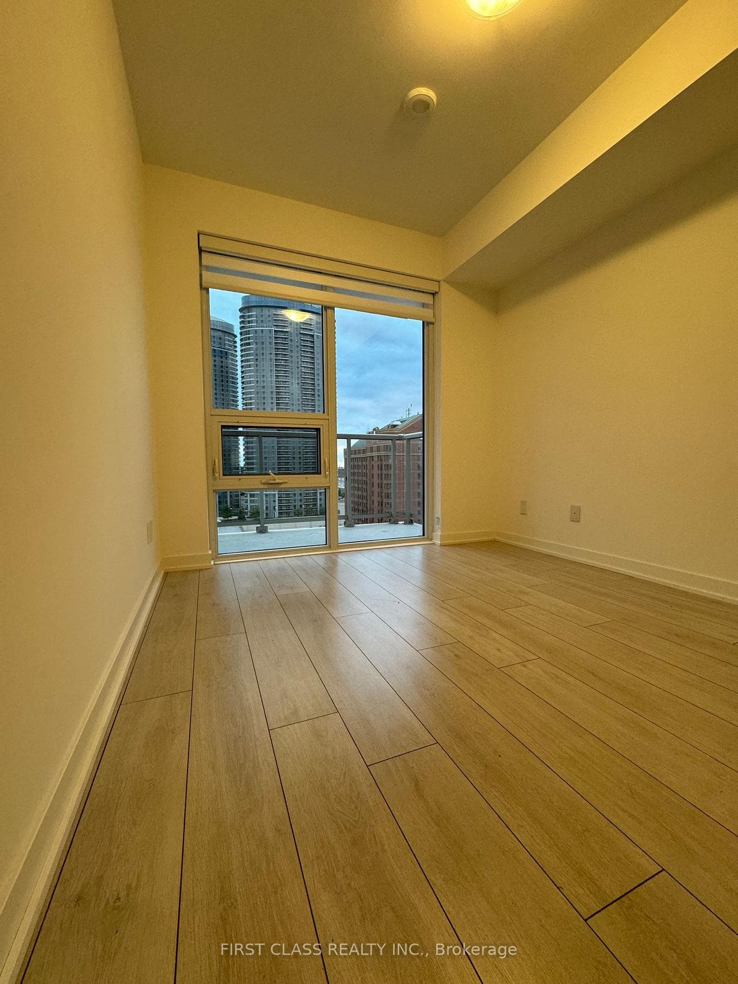 2033 Kennedy Road Unit 1108 photo 7