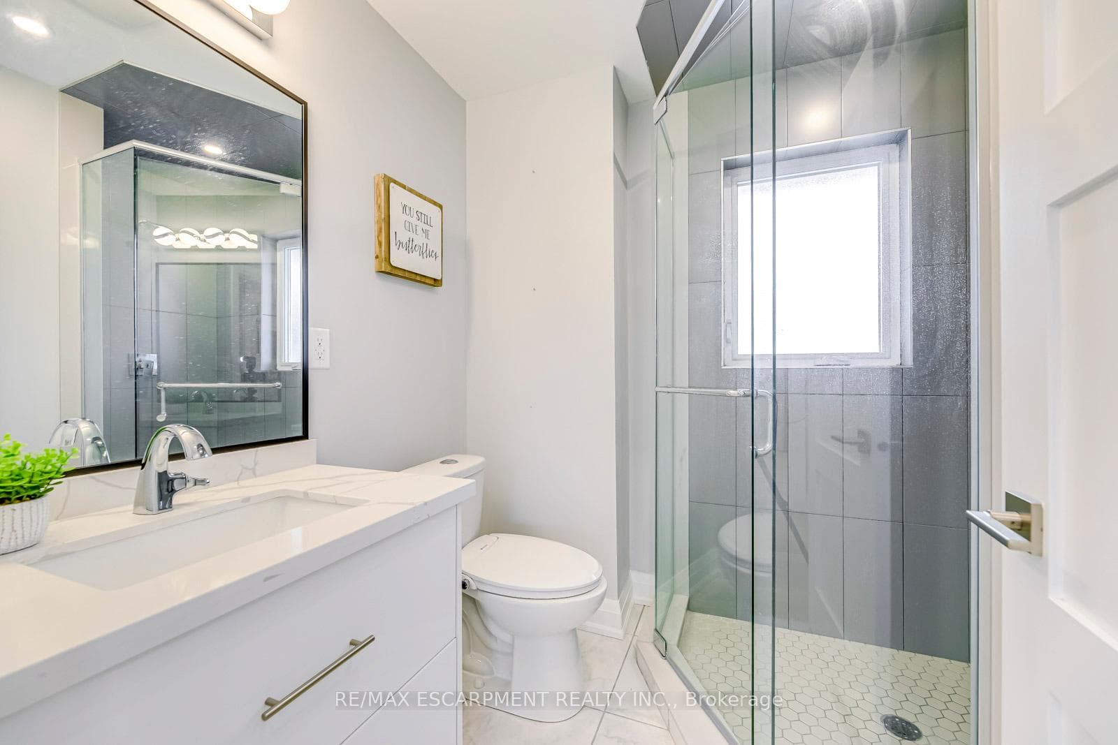 198 Fairfax Place photo 22