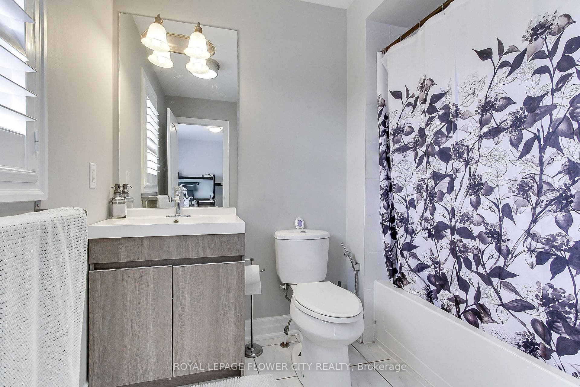 124 Playfair Terrace photo 35
