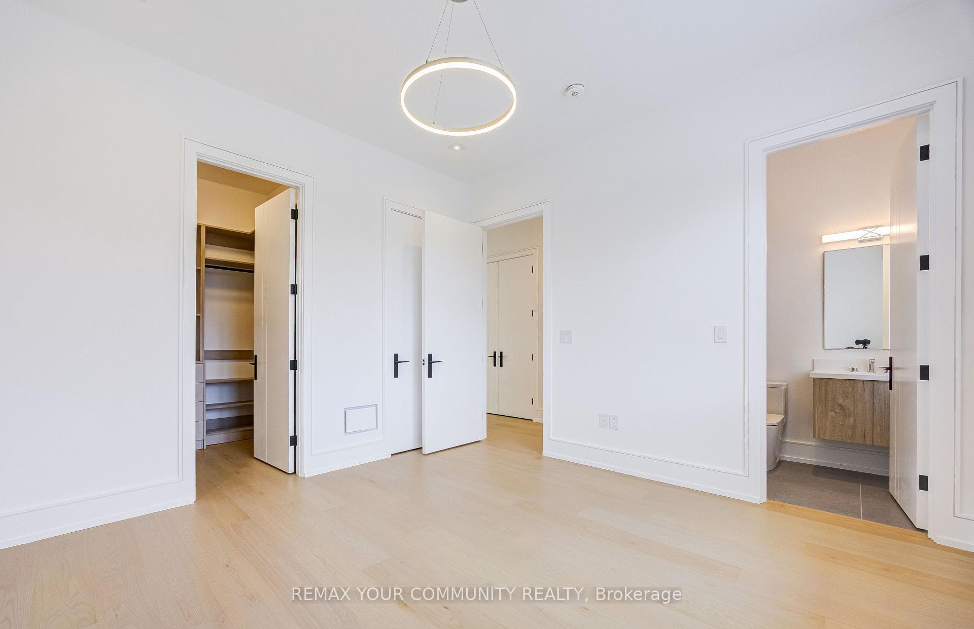 259 Ruggles Avenue photo 33