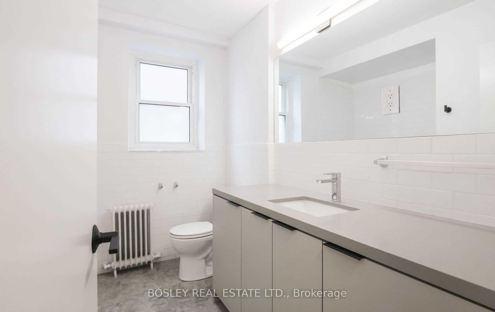 555 Birchmount Road Unit 102 photo 11