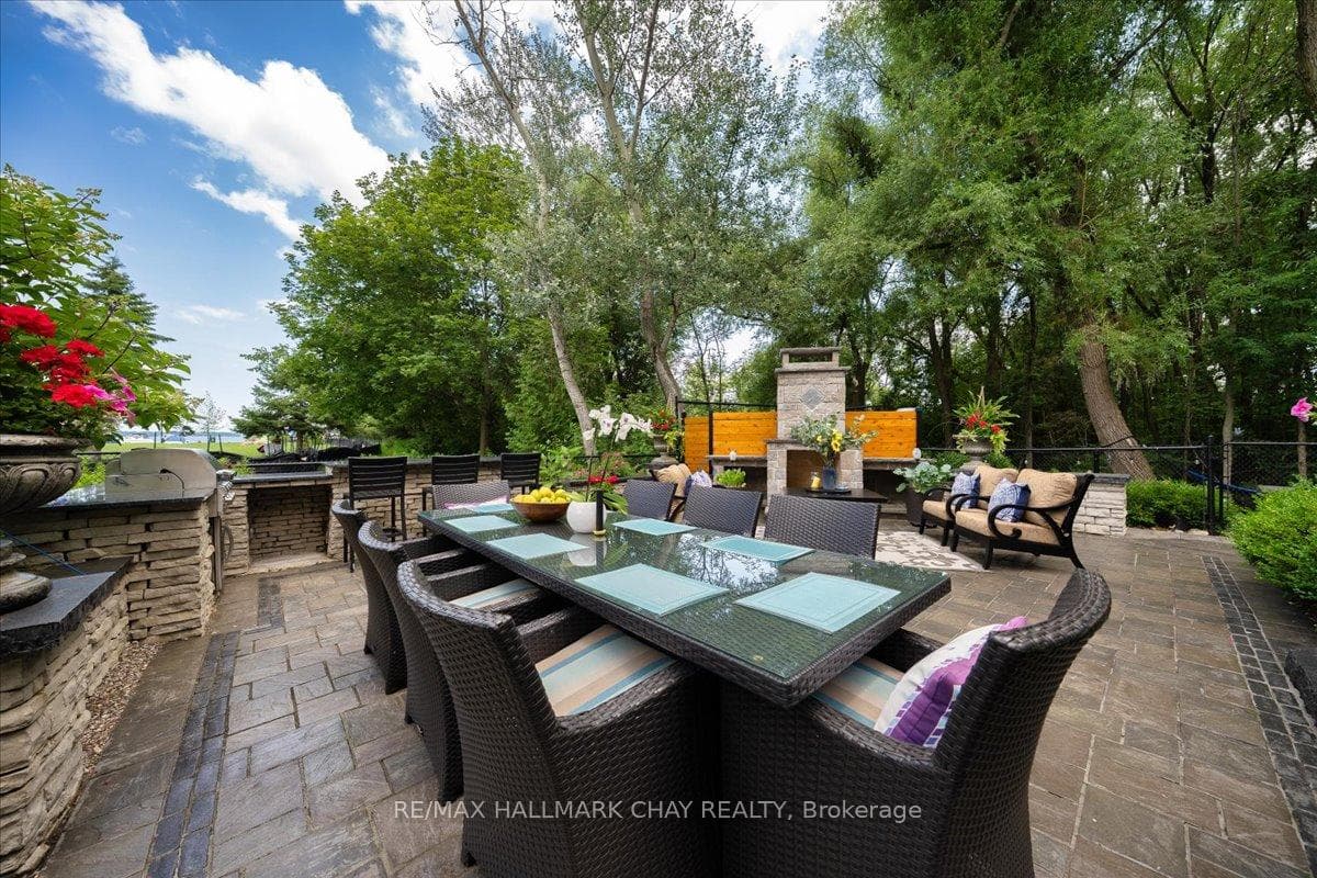 665 Park Road photo 34