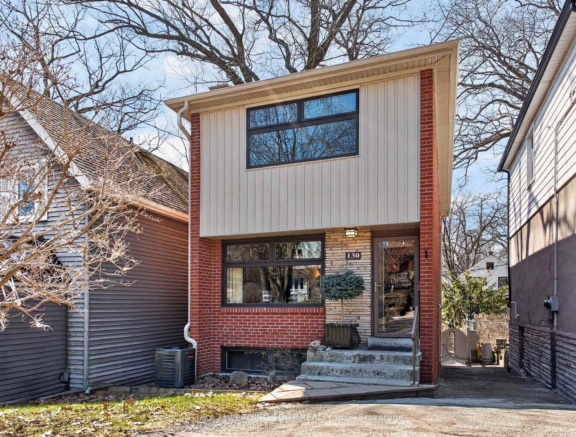 130 Silver Birch Avenue photo 1