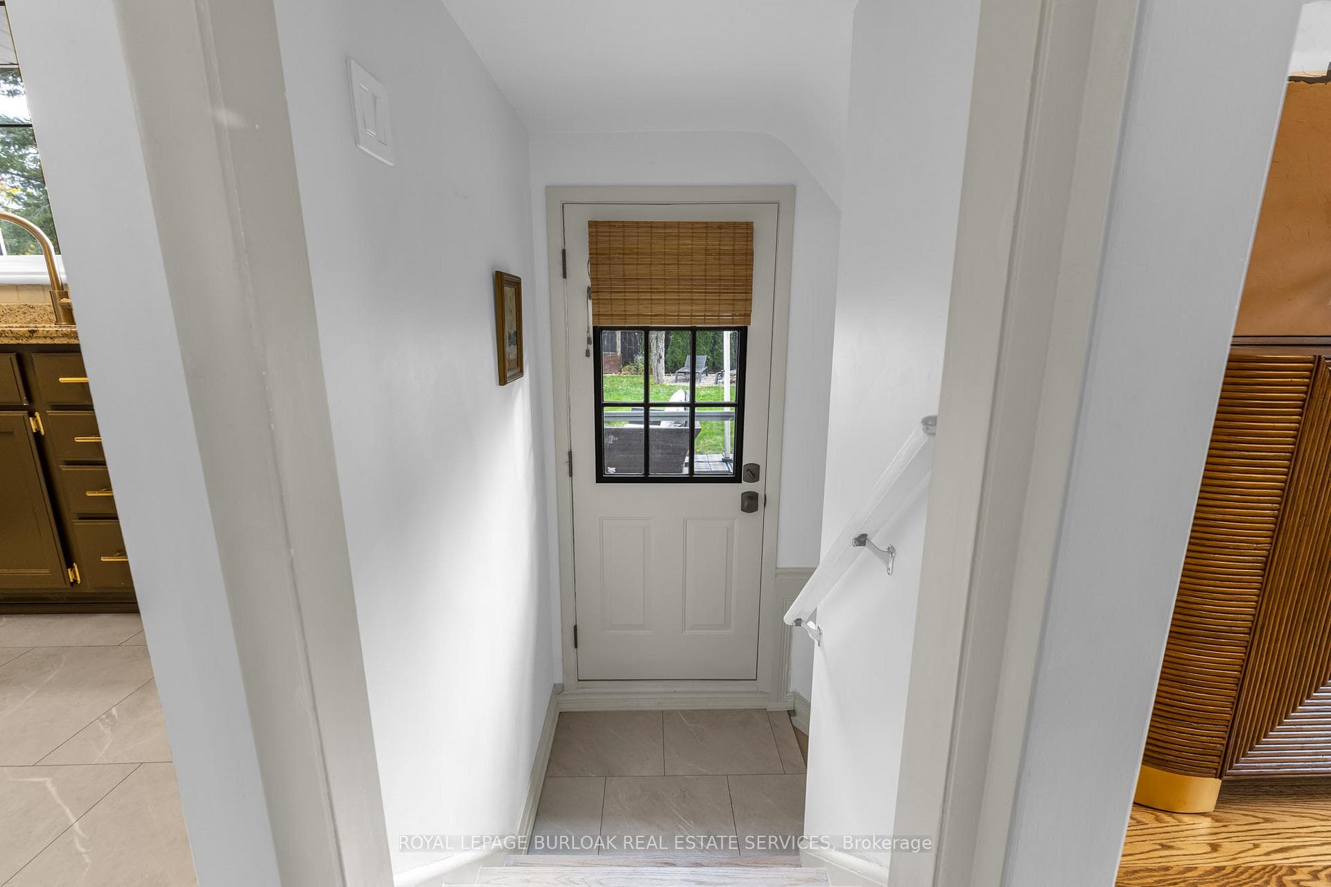 8 Desjardins Avenue photo 25