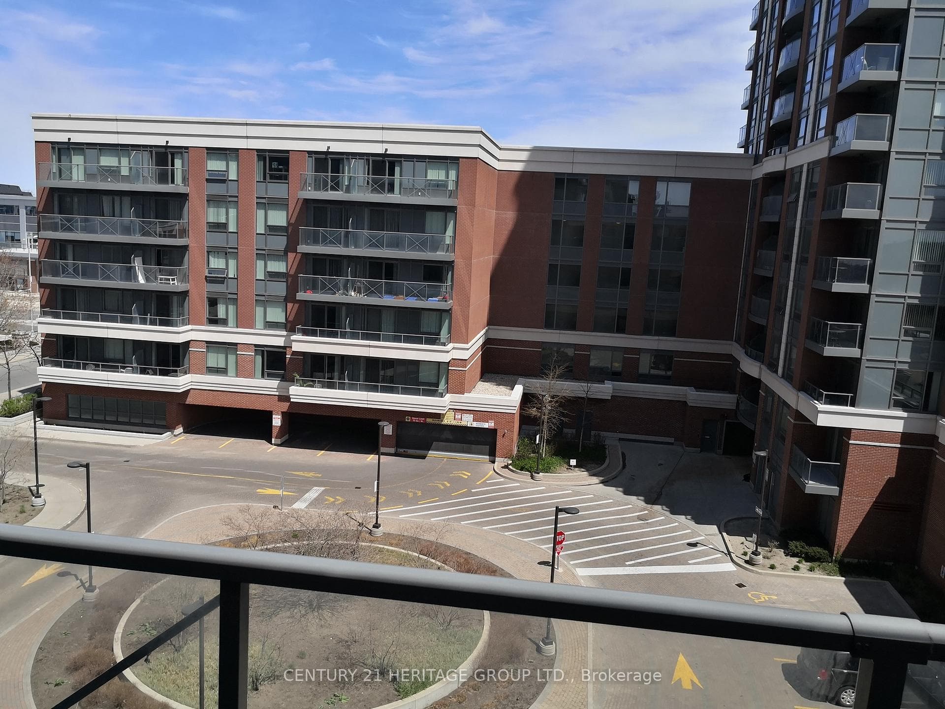1 Uptown Drive Unit 605 photo 6