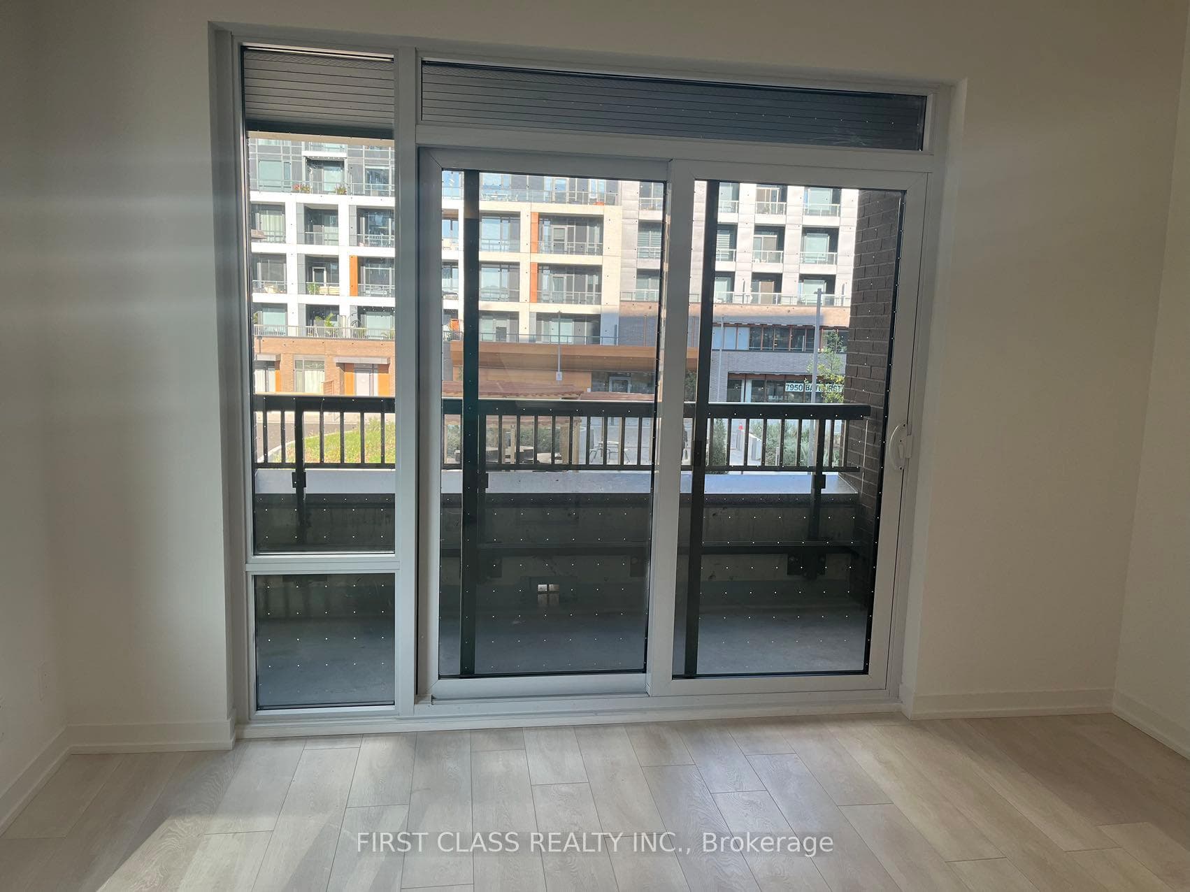 8 Beverley Glen Boulevard Unit D-0233 photo 18