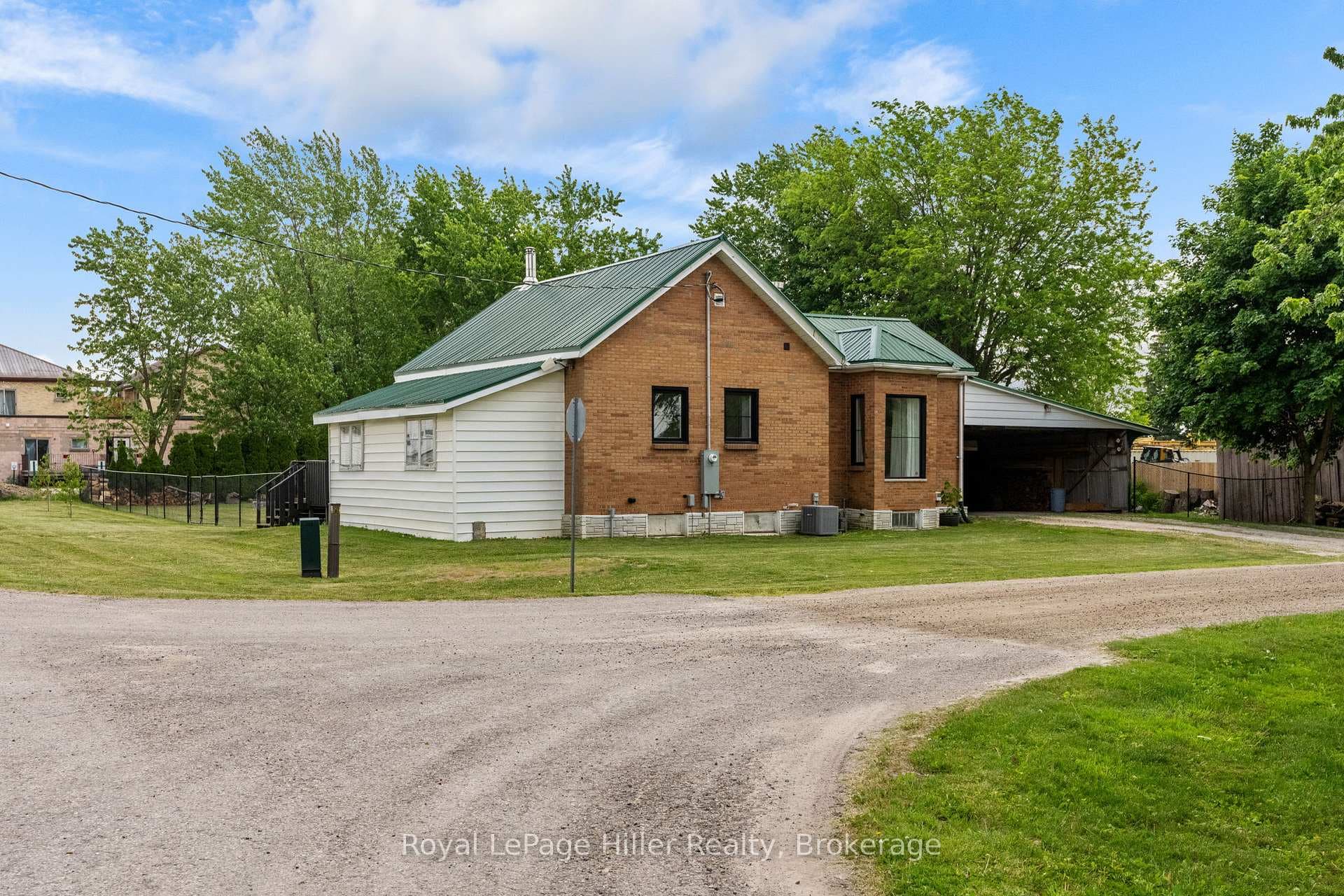 125 Portland Street photo 4