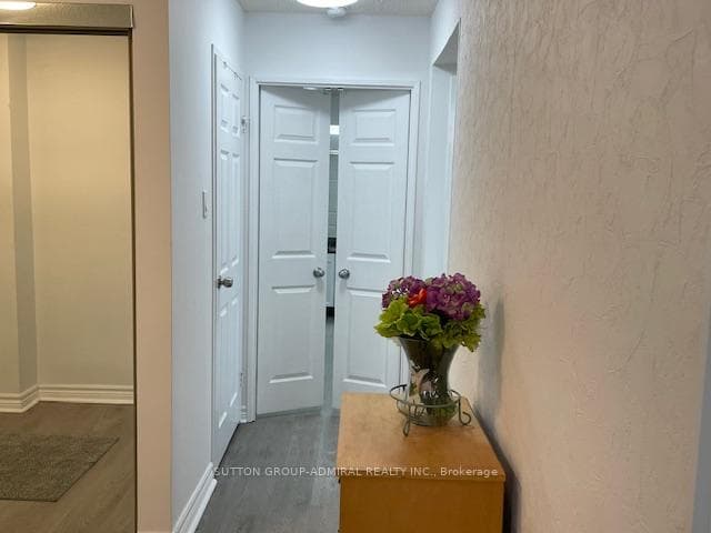 2330 Bridletowne Circle Unit 1112 photo 23
