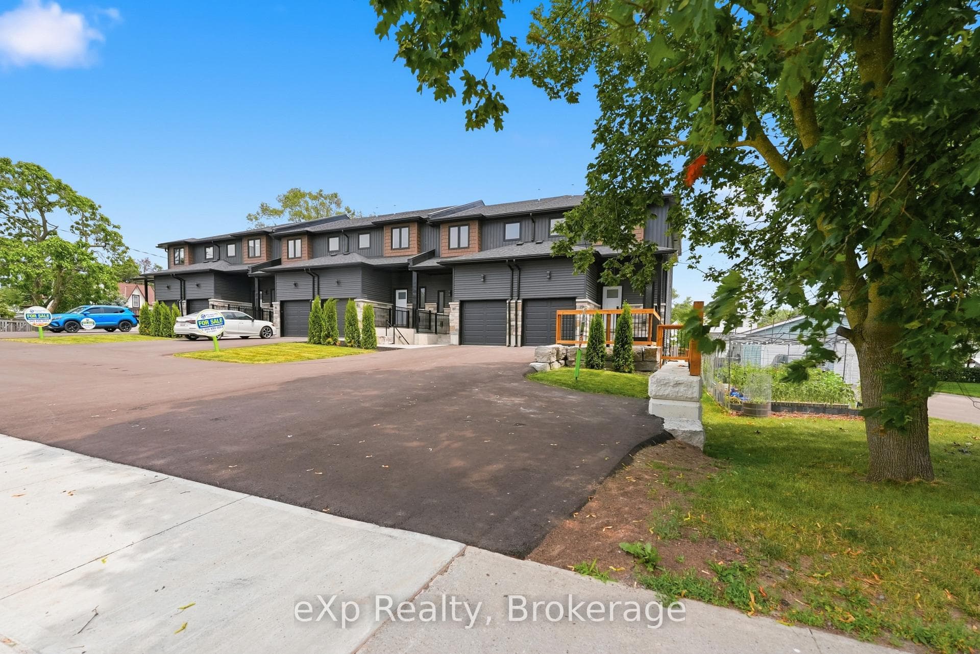 79 Maclellan Avenue photo 2