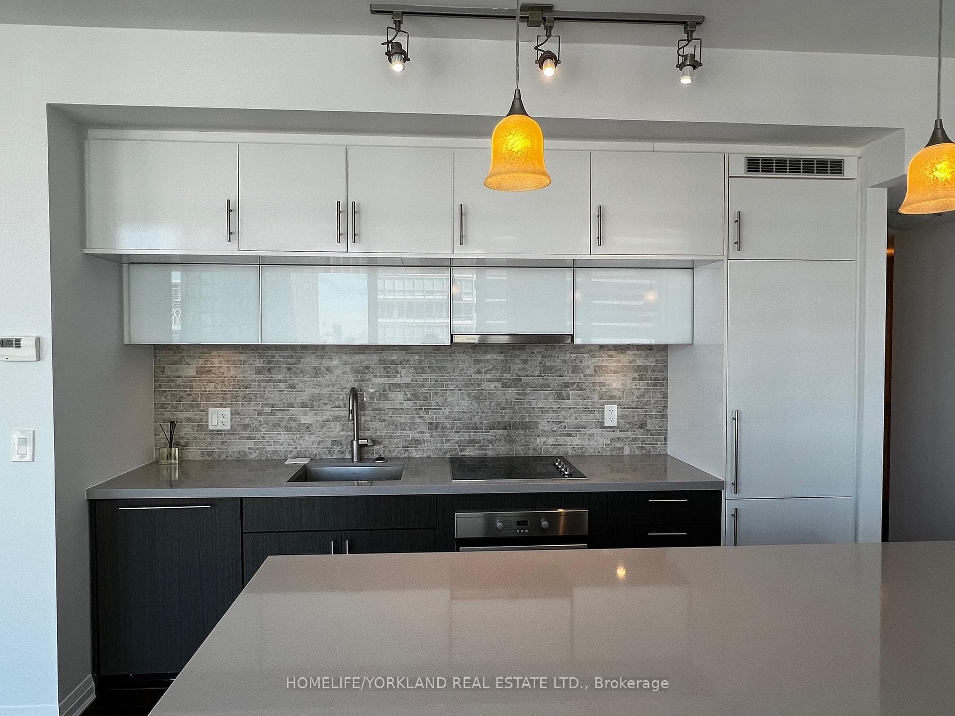 8 Mercer Street Unit 2102 photo 5