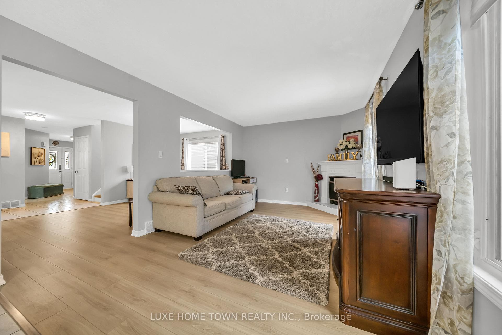 27 Fraserwood Court photo 15
