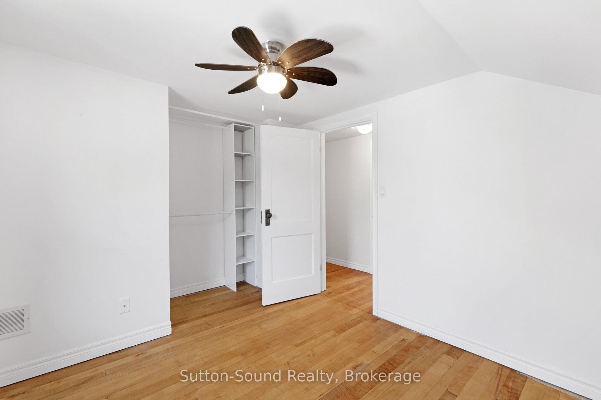 1540 5th Avenue photo 26