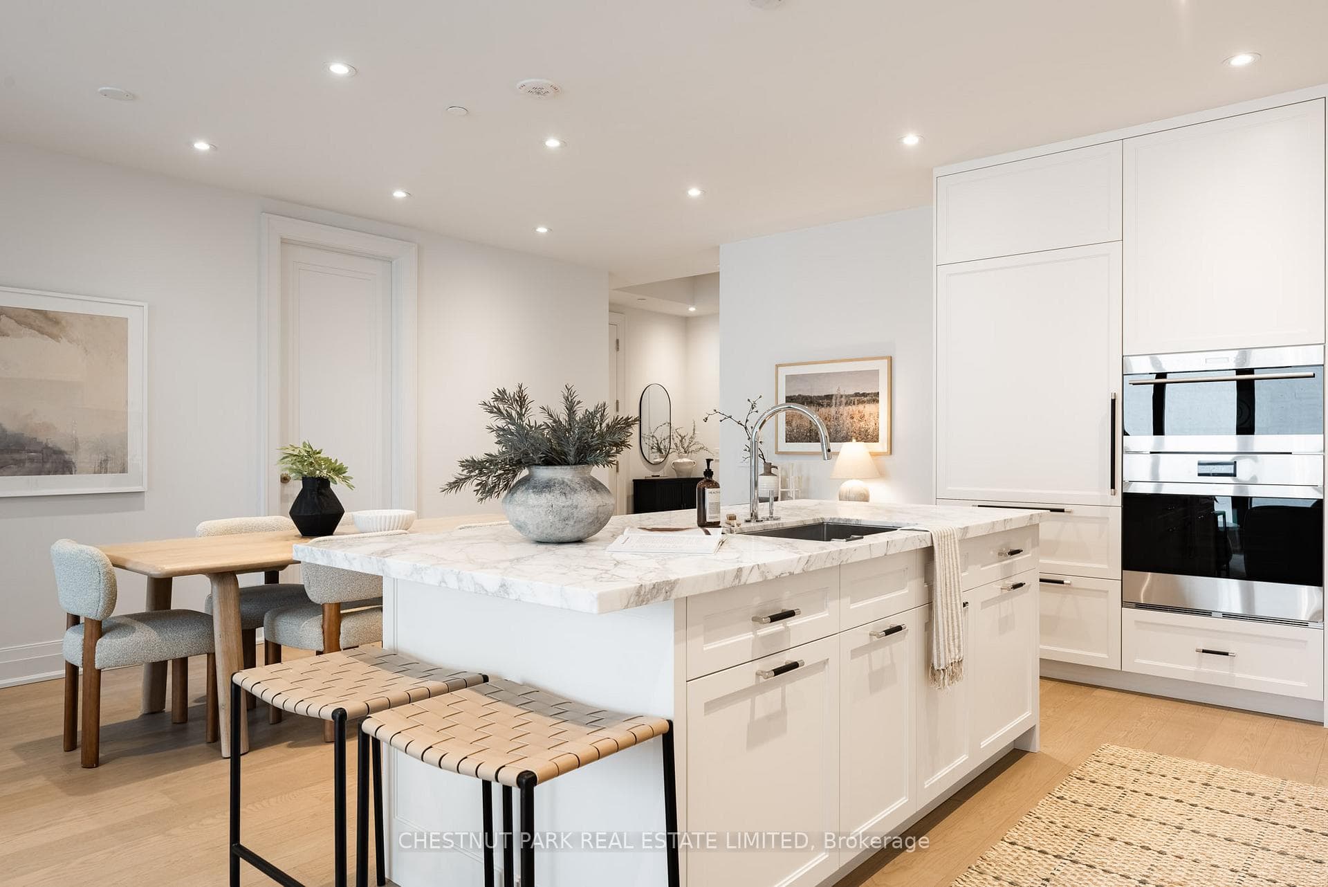 10 Prince Arthur Avenue Unit 501 photo 10