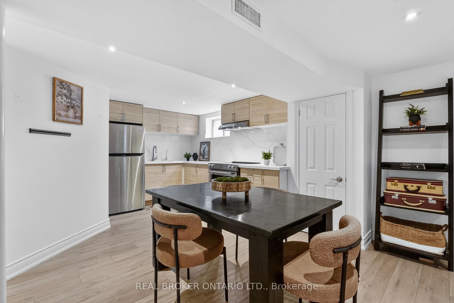 72 Morgon Avenue photo 28