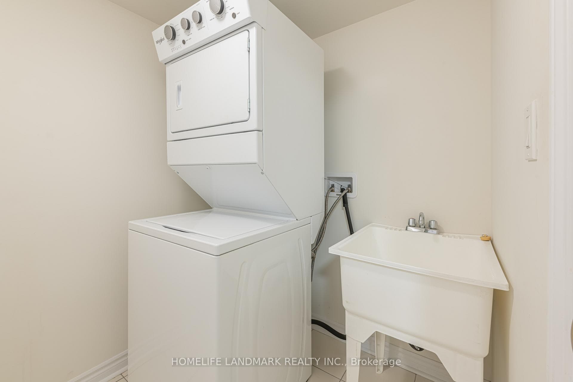 1255 Bridletowne Circle Unit 2 photo 9