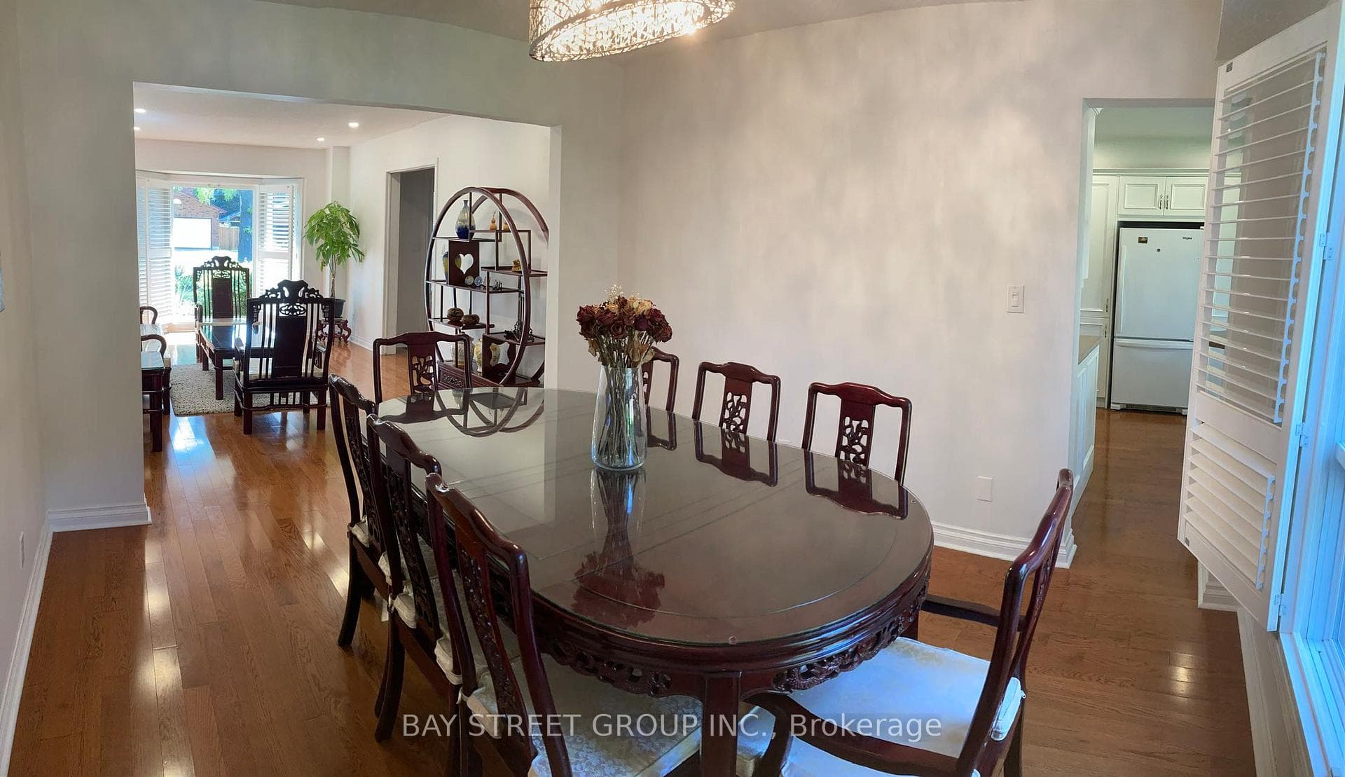 1485 Greenbriar Drive photo 4