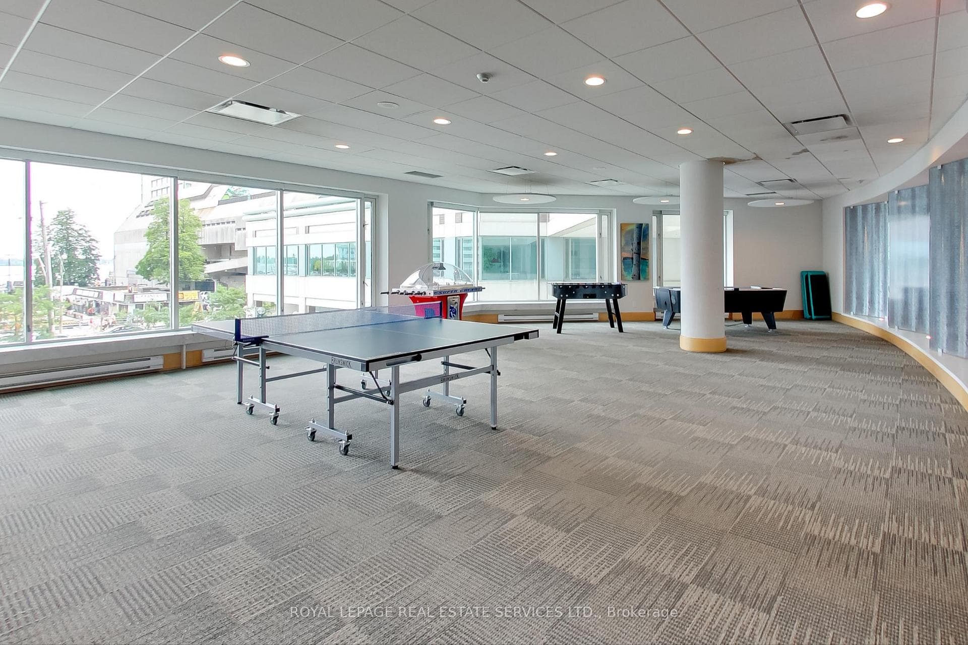10 Queens Quay Unit 2012 photo 16