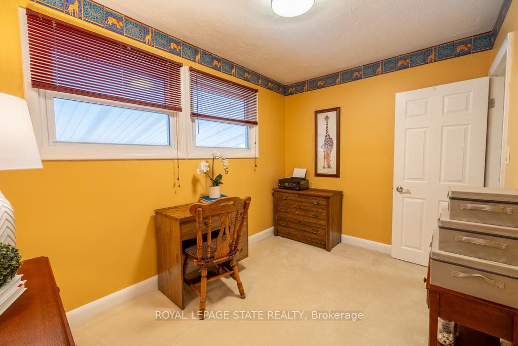 99 Byron Avenue photo 16