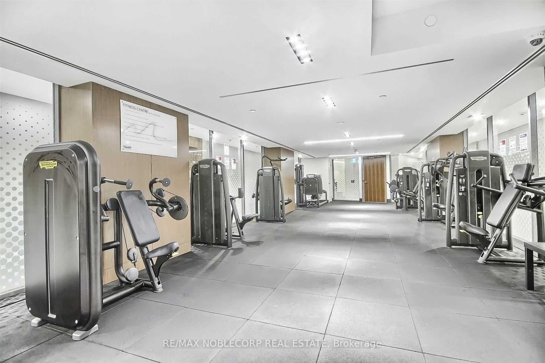 15 Queens Quay Unit 3405 photo 31