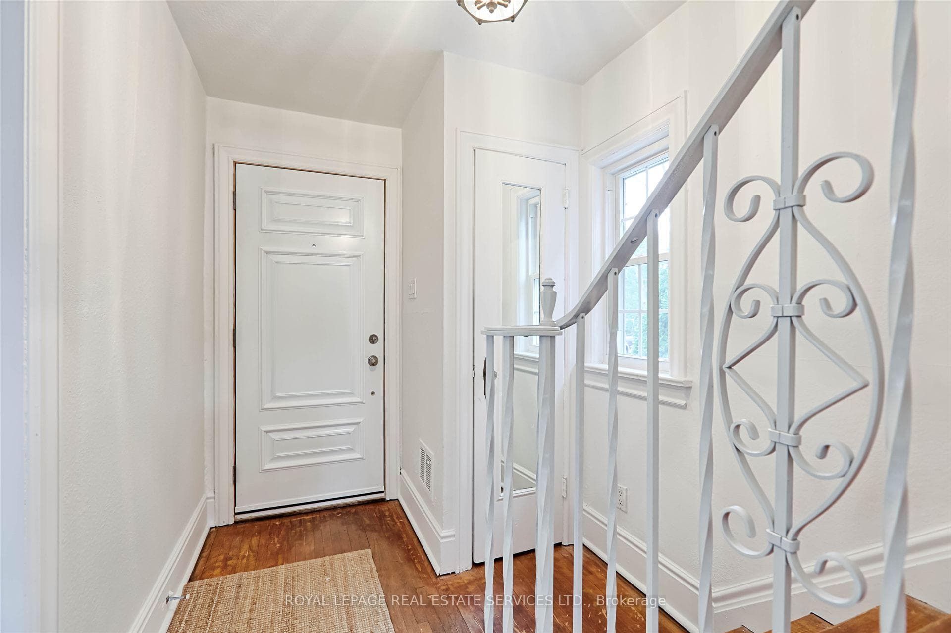 21 Sunnybrook Road photo 2