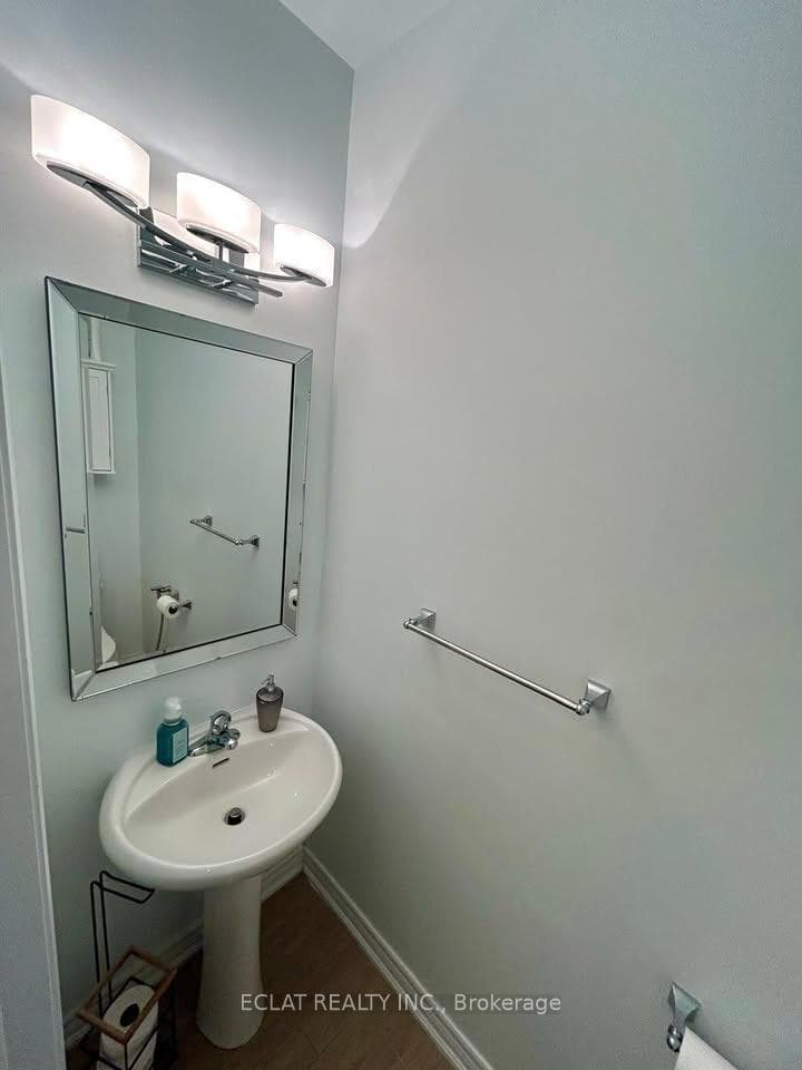 232 Kincardine Street photo 35