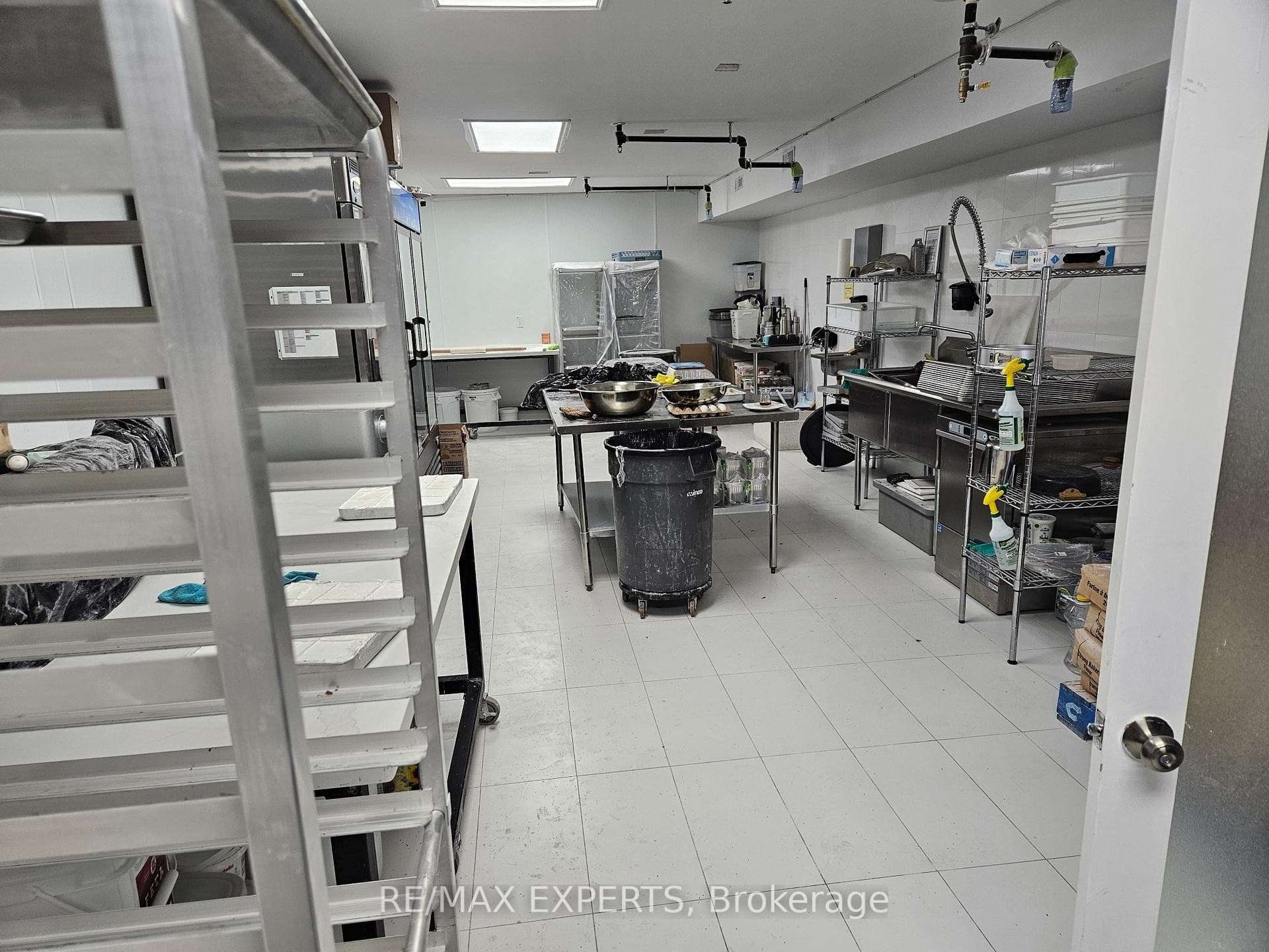 1270 Finch Avenue Unit 2 photo 16