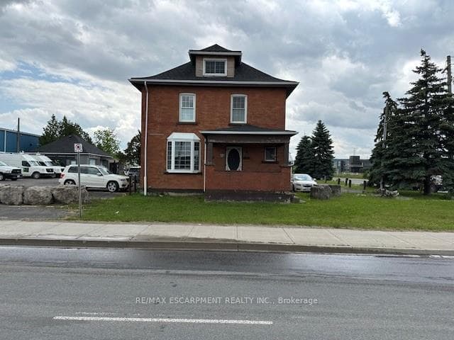 1360 Rymal Road photo 1