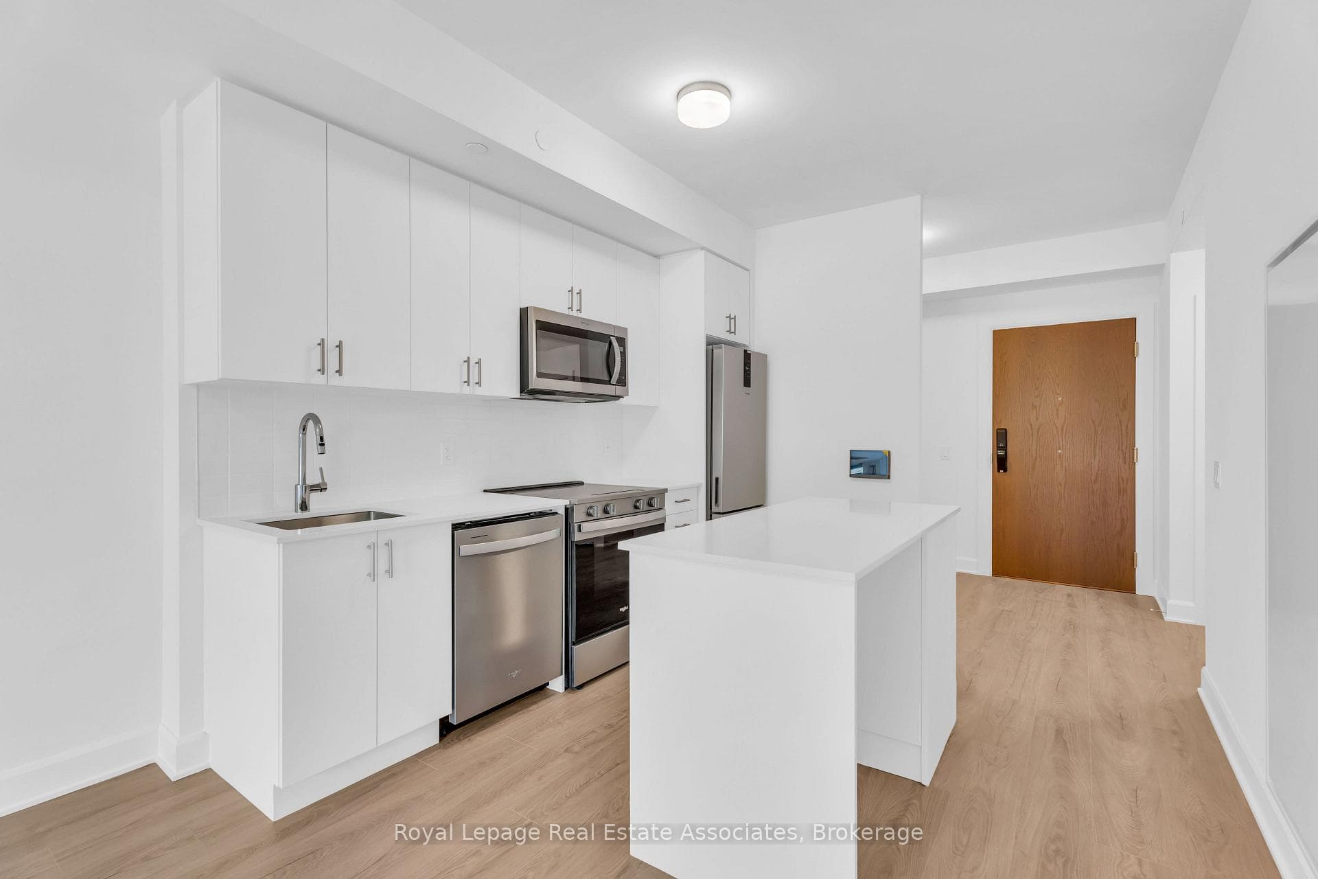 3240 William Coltson Avenue Unit 216 photo 7
