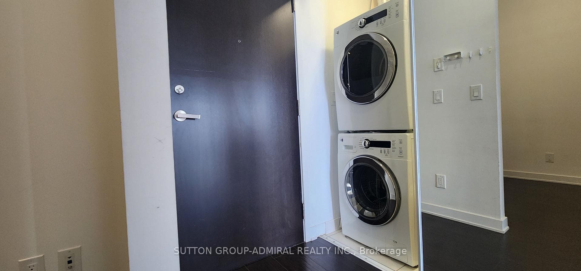 55 Regent Park Boulevard Unit PH2903 photo 21