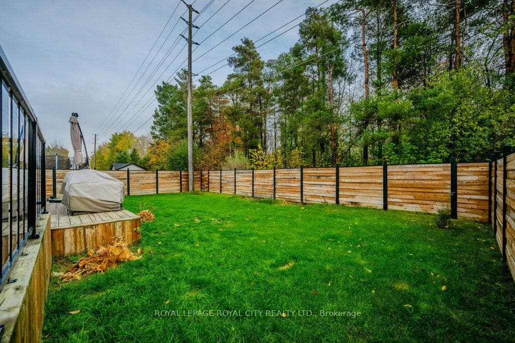 380 Rogers Road photo 35
