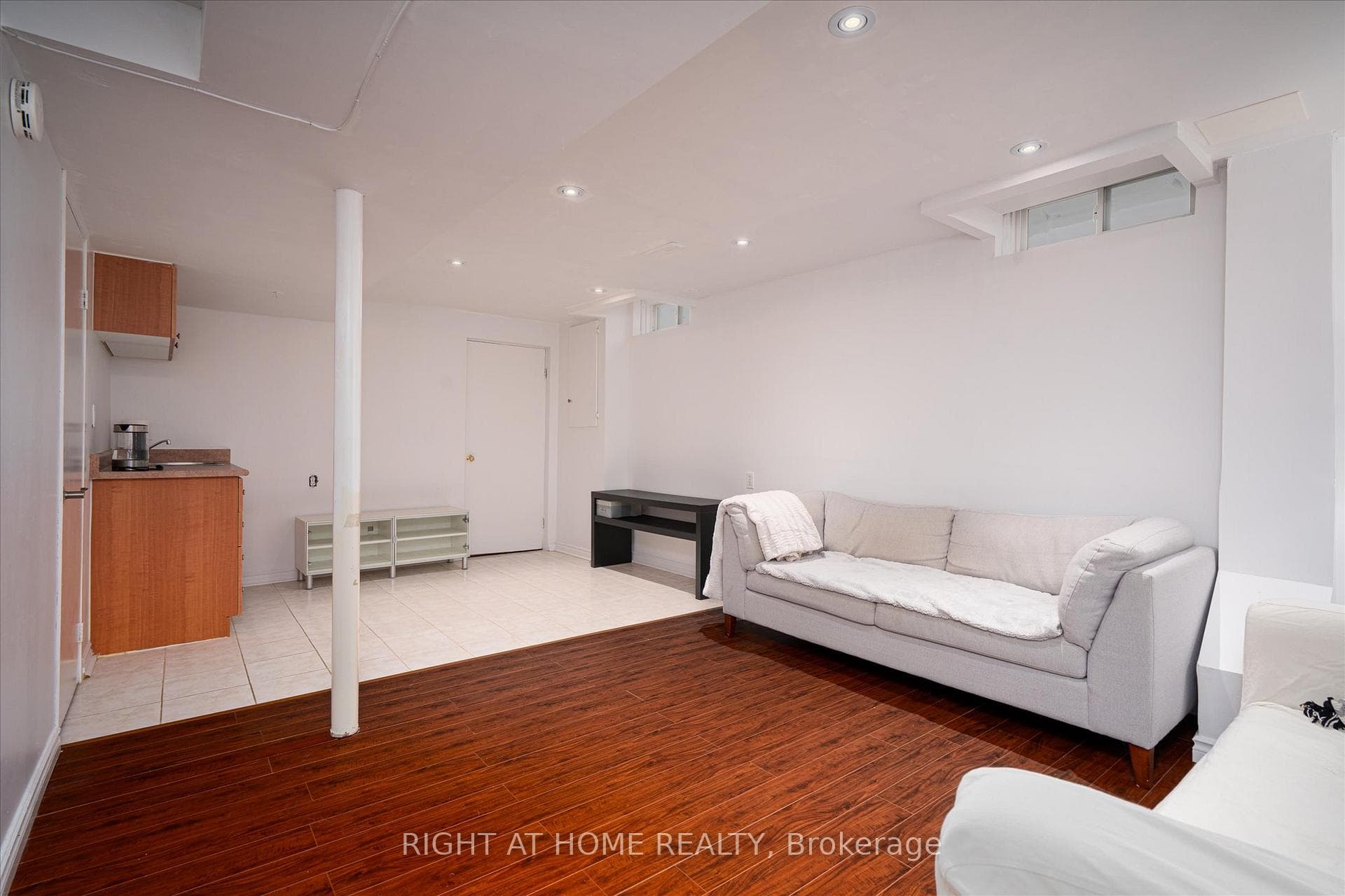 65 Longsword Drive photo 17