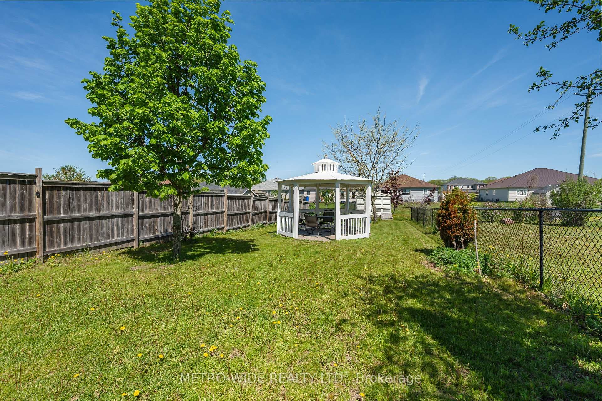 45 BEVERLY Street photo 34