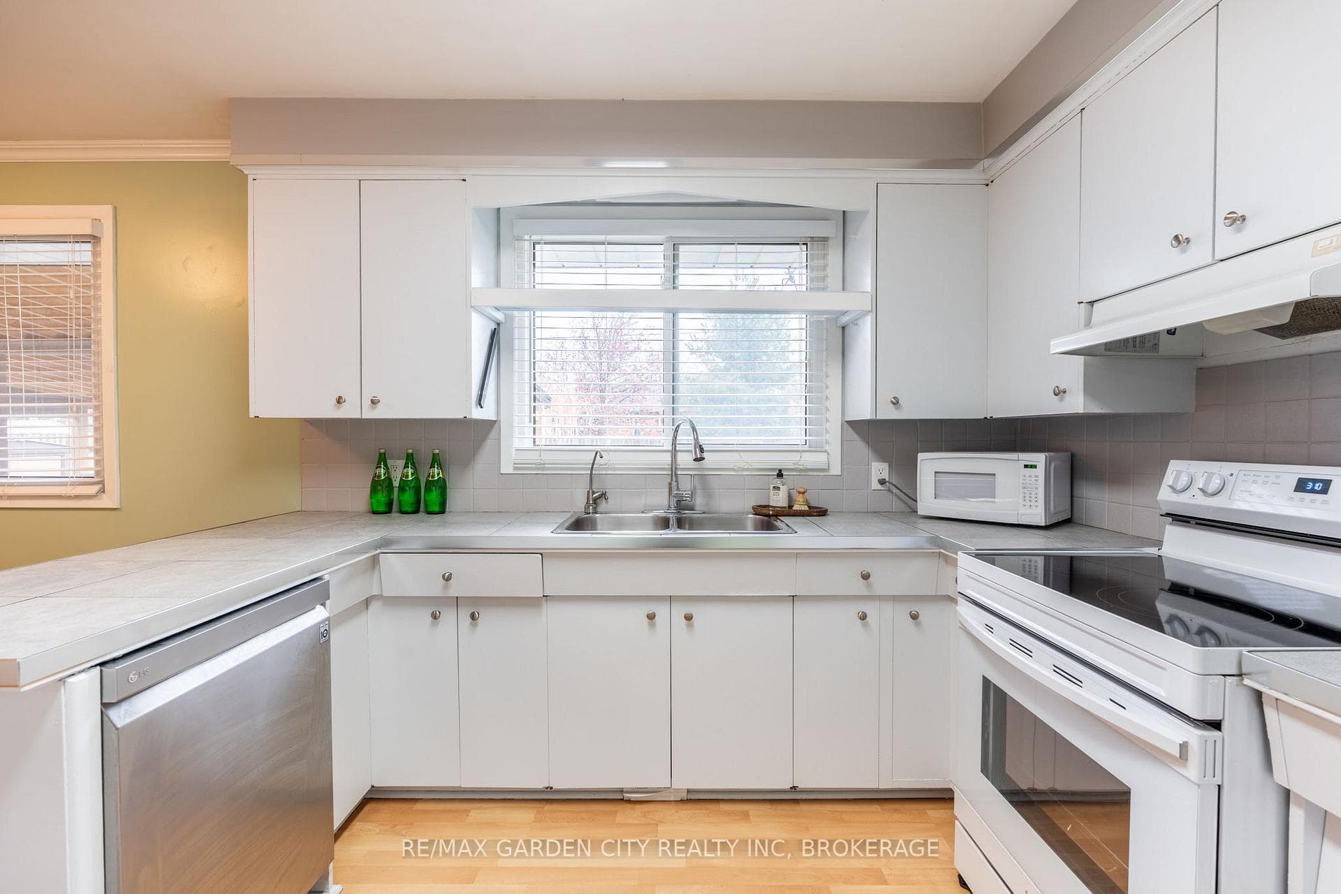 29 Southdale Drive photo 9