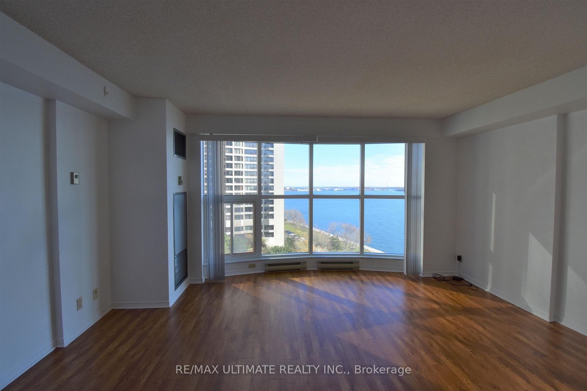 99 Harbour Square Unit 1503 photo 15