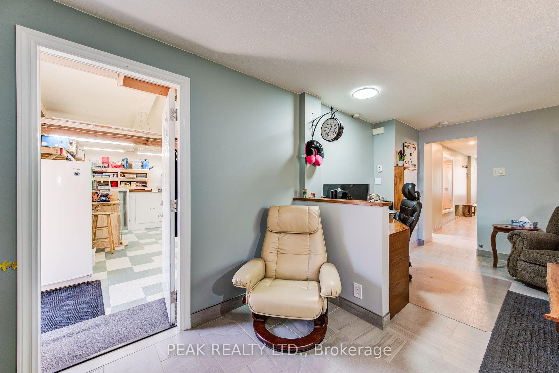 70 St Clair Avenue photo 19