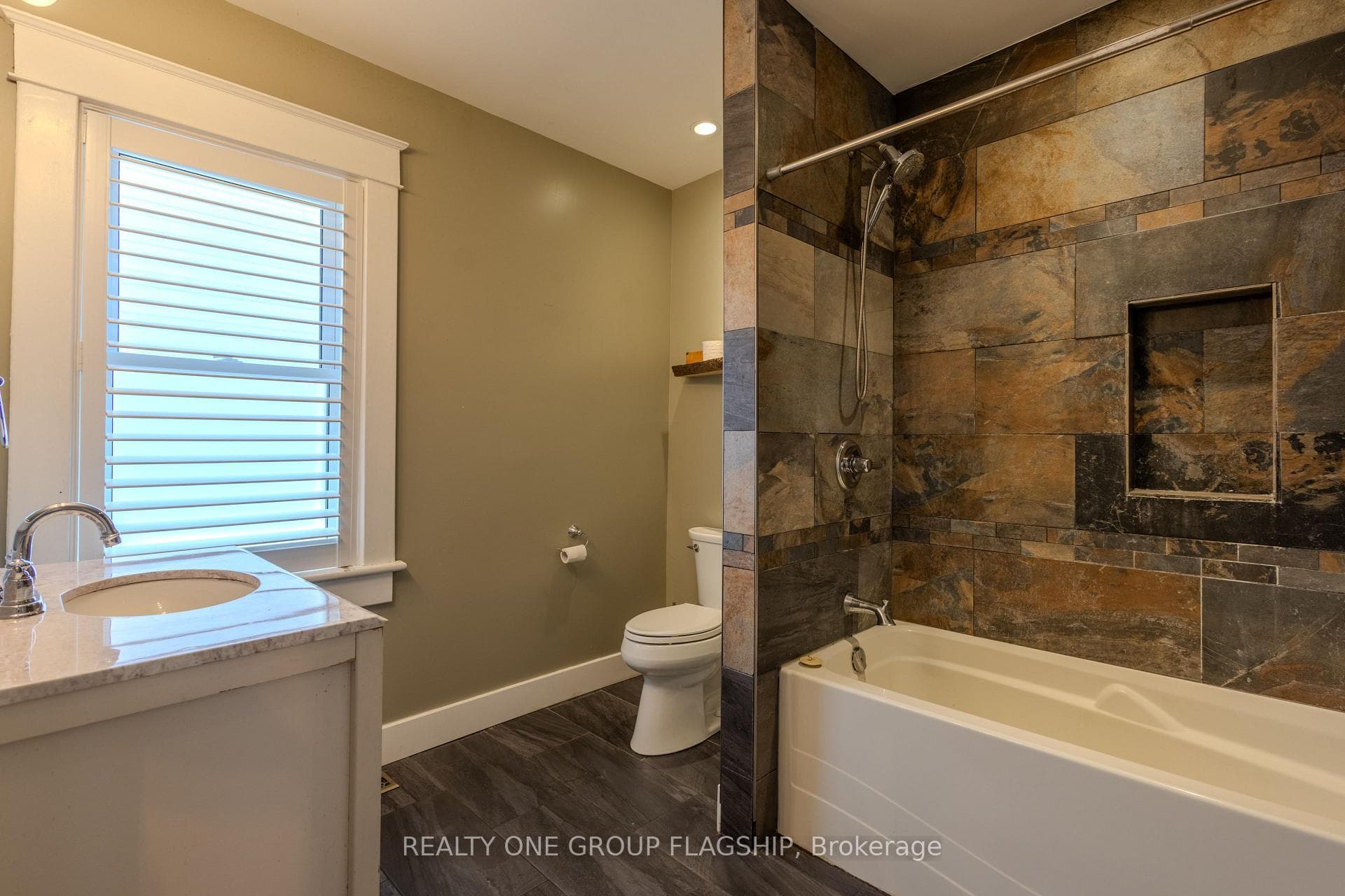 4774 THIRD Avenue photo 10