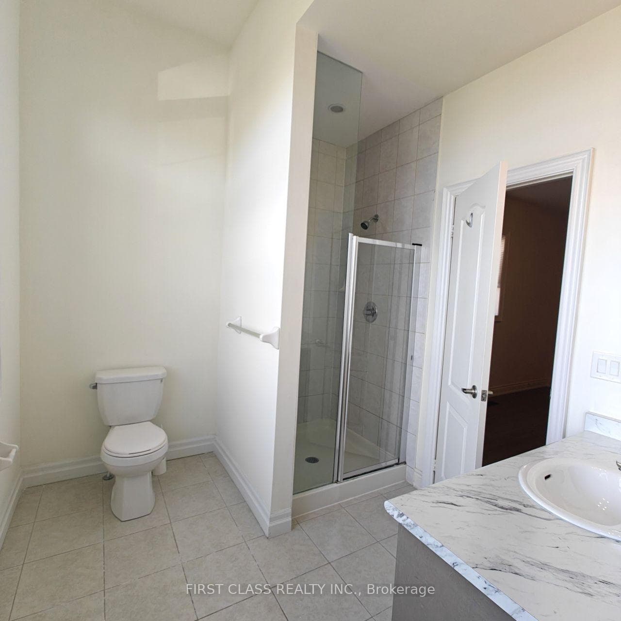 1538 Devine Point photo 14
